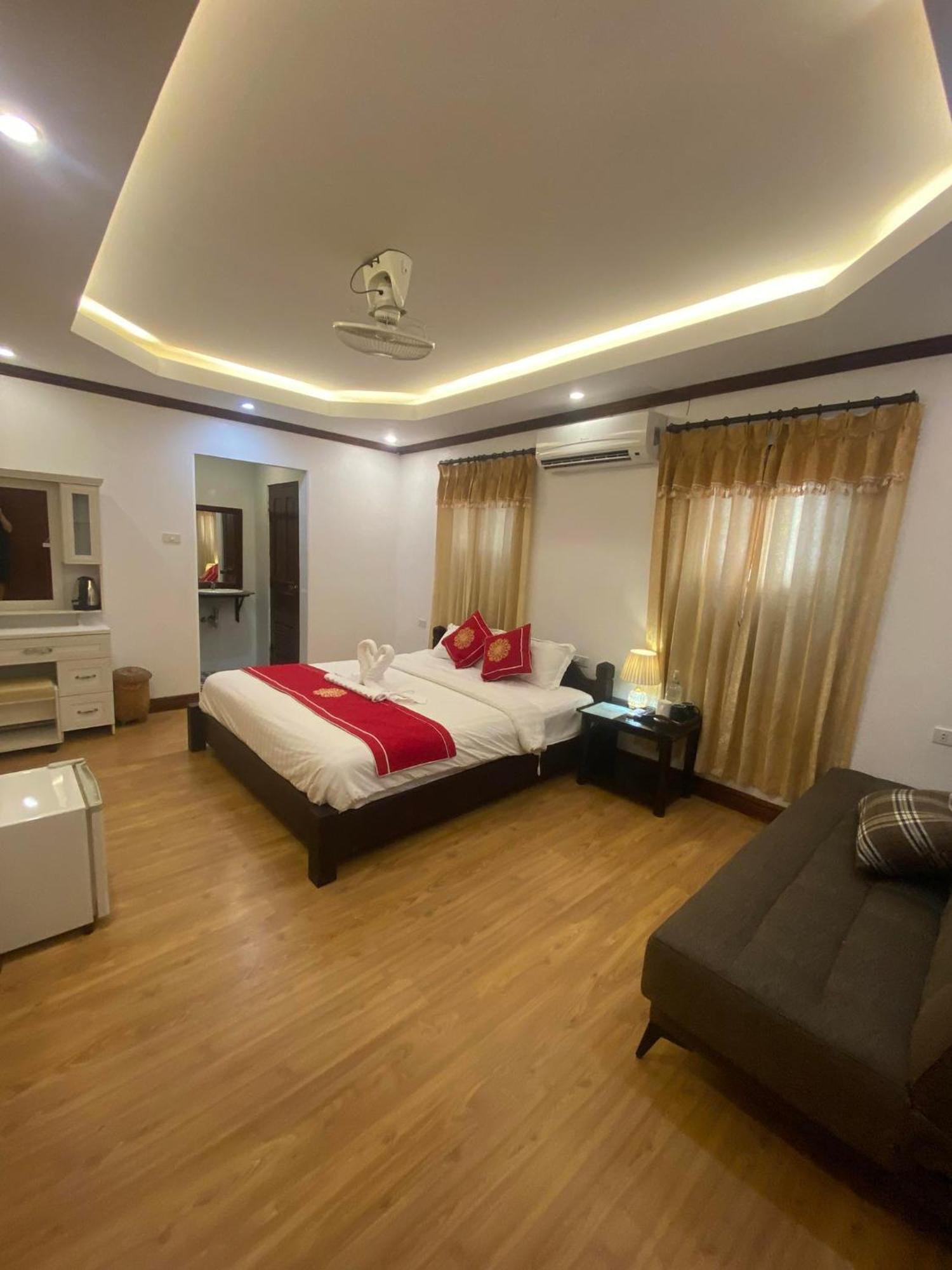 Golden Lotus Boutique Hotel Luang Prabang Exterior photo
