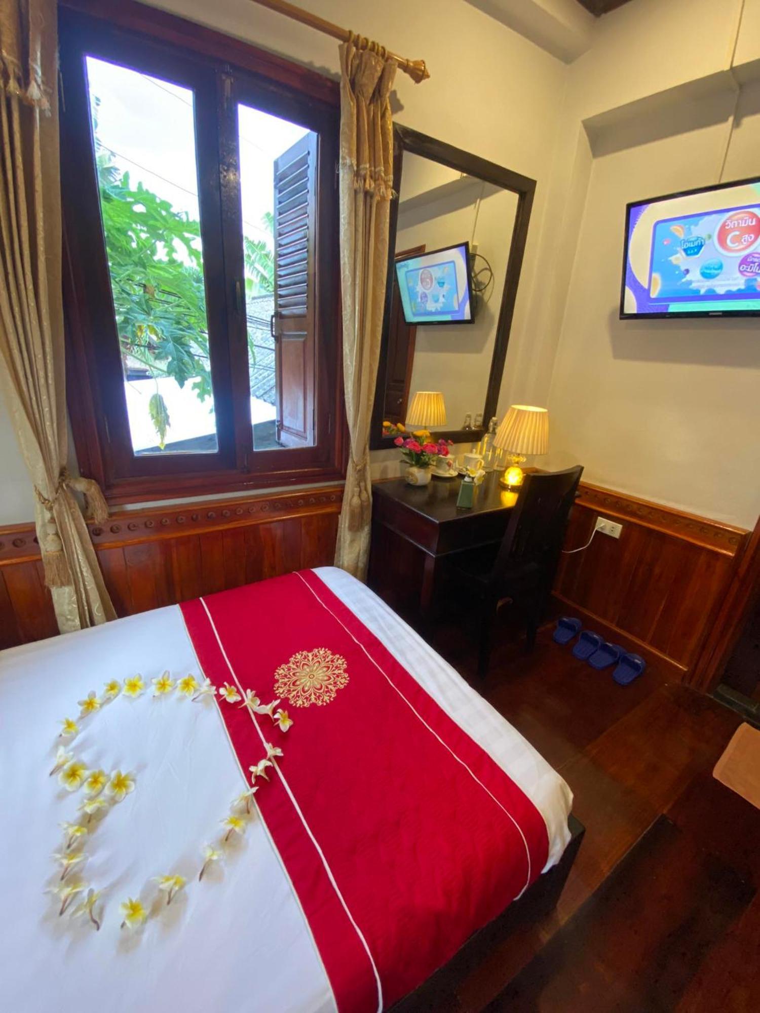 Golden Lotus Boutique Hotel Luang Prabang Exterior photo