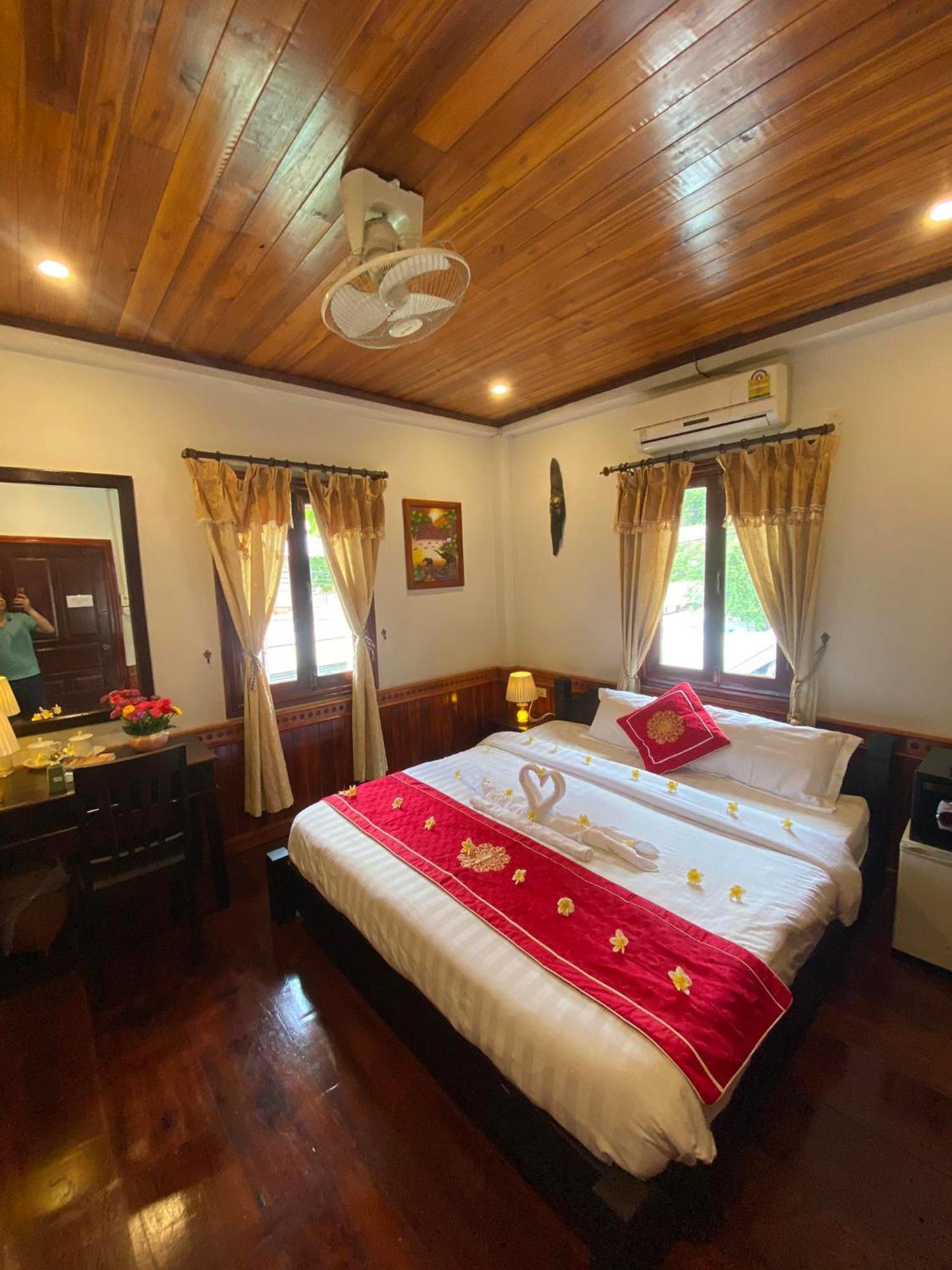 Golden Lotus Boutique Hotel Luang Prabang Exterior photo