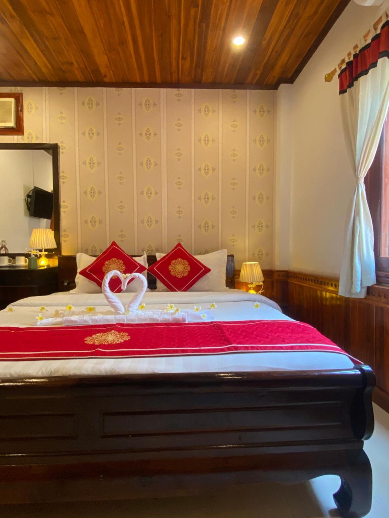Golden Lotus Boutique Hotel Luang Prabang Exterior photo
